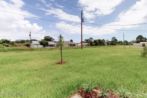 1071 Grapefruit Road SE Palm Bay FL 32909