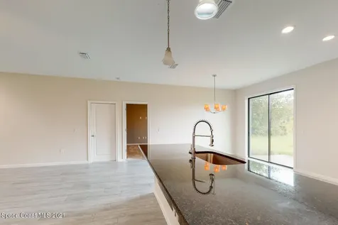 1071 Grapefruit Road SE Palm Bay FL 32909