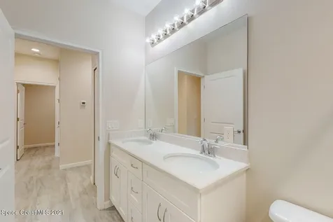 1071 Grapefruit Road SE Palm Bay FL 32909