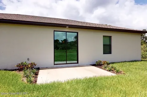 1071 Grapefruit Road SE Palm Bay FL 32909