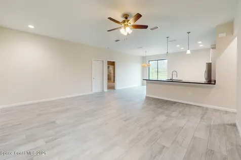 1071 Grapefruit Road SE Palm Bay FL 32909