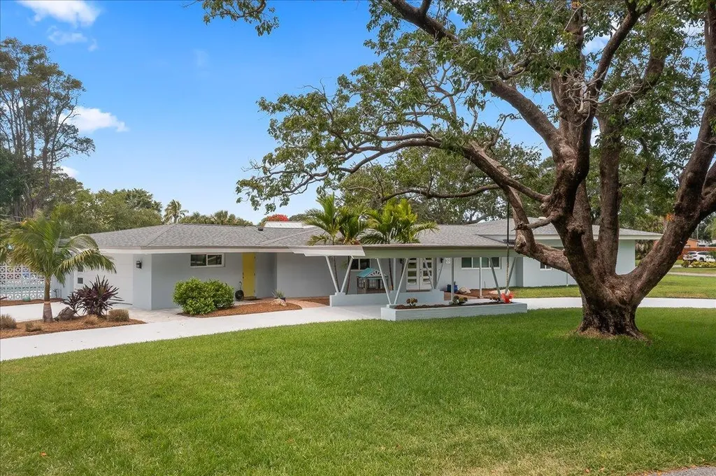 500 Palmetto Place Indialantic FL 32903