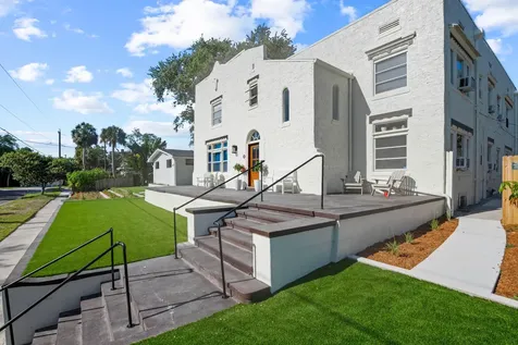 1832-1838 Pineapple Avenue Melbourne FL 32935