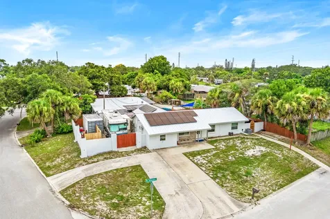 1557 Hillcrest Drive Melbourne FL 32935