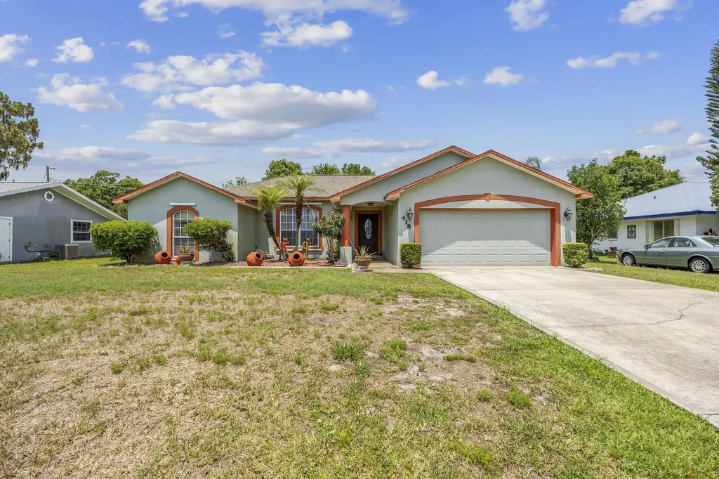 418 Beauregard Avenue NE Palm Bay FL 32907