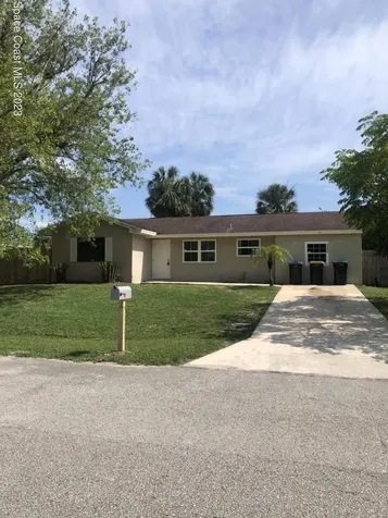 580 Truman Street SW Palm Bay FL 32908