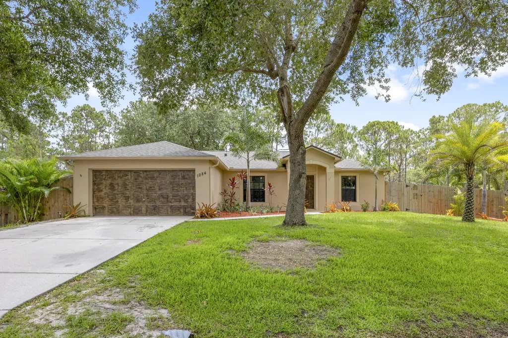 1284 Theresa Street SE Palm Bay FL 32909