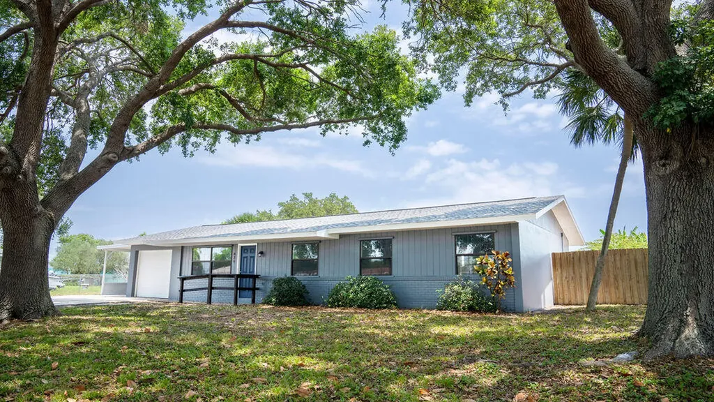 826 Vance Circle NE Palm Bay FL 32905