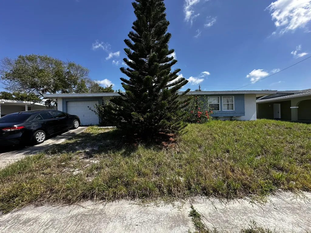 746 Bianca Drive NE Palm Bay FL 32905