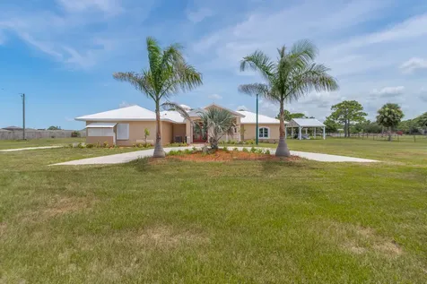 4715 Blossom Ridge Place Grant FL 32949