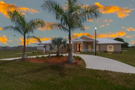 4715 Blossom Ridge Place Grant FL 32949