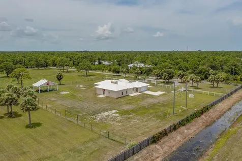 4715 Blossom Ridge Place Grant FL 32949