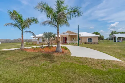 4715 Blossom Ridge Place Grant FL 32949