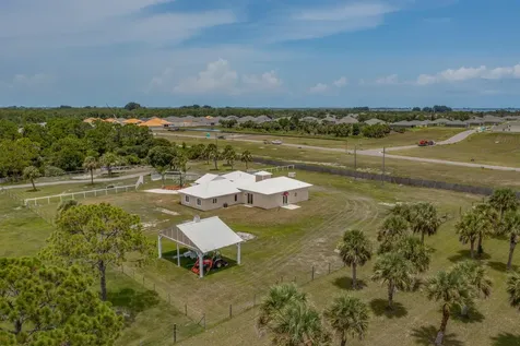 4715 Blossom Ridge Place Grant FL 32949