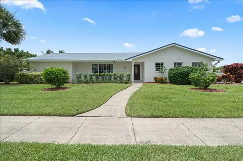 1902 Cedar Lane Melbourne Beach FL 32951
