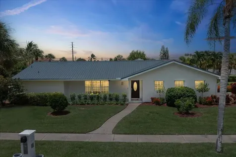 1902 Cedar Lane Melbourne Beach FL 32951