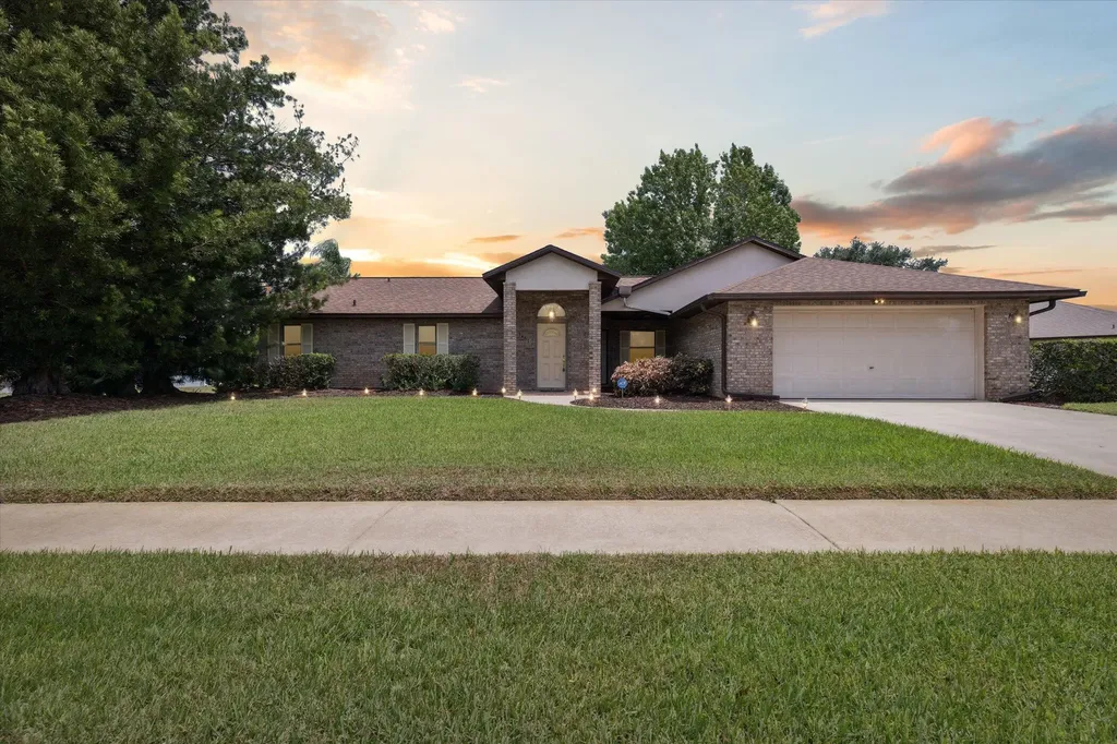1467 Country Club Drive NE Palm Bay FL 32905