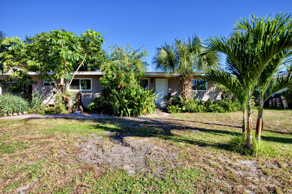 204 Osage Drive Indian Harbour Beach FL 32937