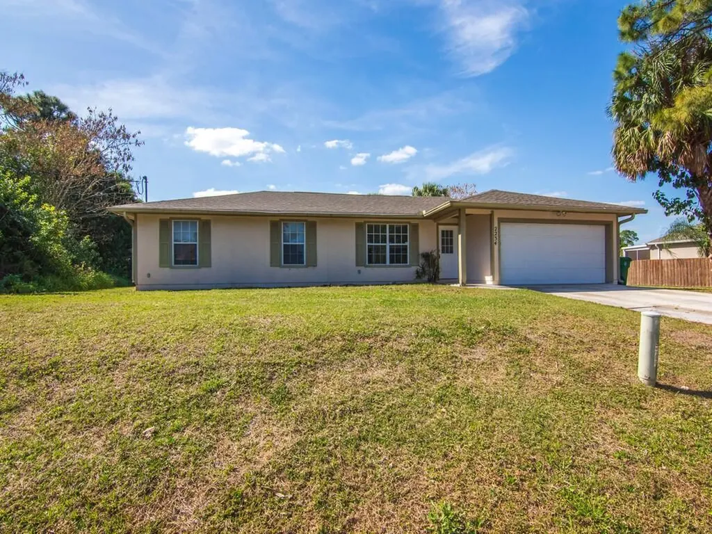2234 SW Chateau Terrace Port St. Lucie FL 34953