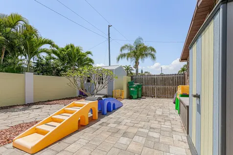 499 Glenwood Avenue Satellite Beach FL 32937