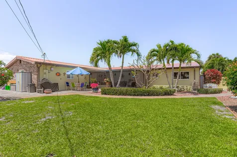 499 Glenwood Avenue Satellite Beach FL 32937