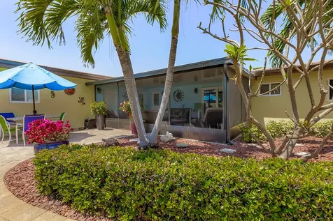 499 Glenwood Avenue Satellite Beach FL 32937