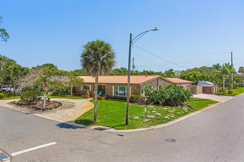 499 Glenwood Avenue Satellite Beach FL 32937
