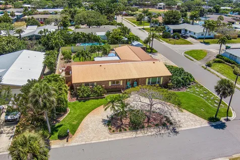 499 Glenwood Avenue Satellite Beach FL 32937