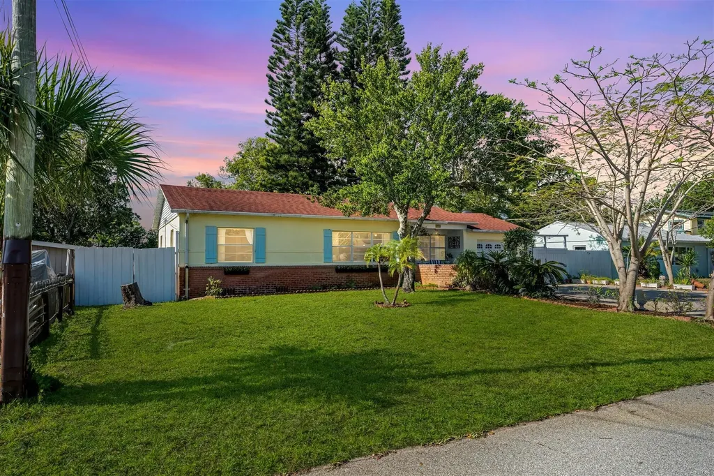 123 Roosevelt Street Titusville FL 32780