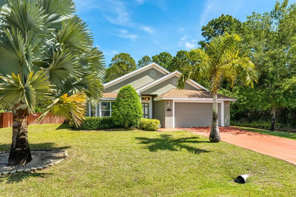 1217 Seeley Circle NW Palm Bay FL 32907