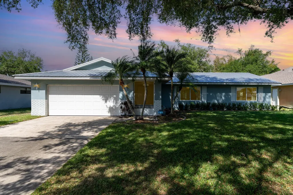 1034 Briarwood Boulevard NE Palm Bay FL 32905