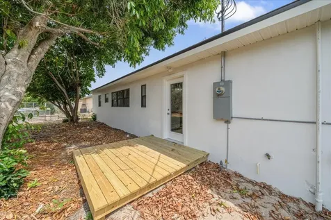 241 NE 3rd Street Satellite Beach FL 32937