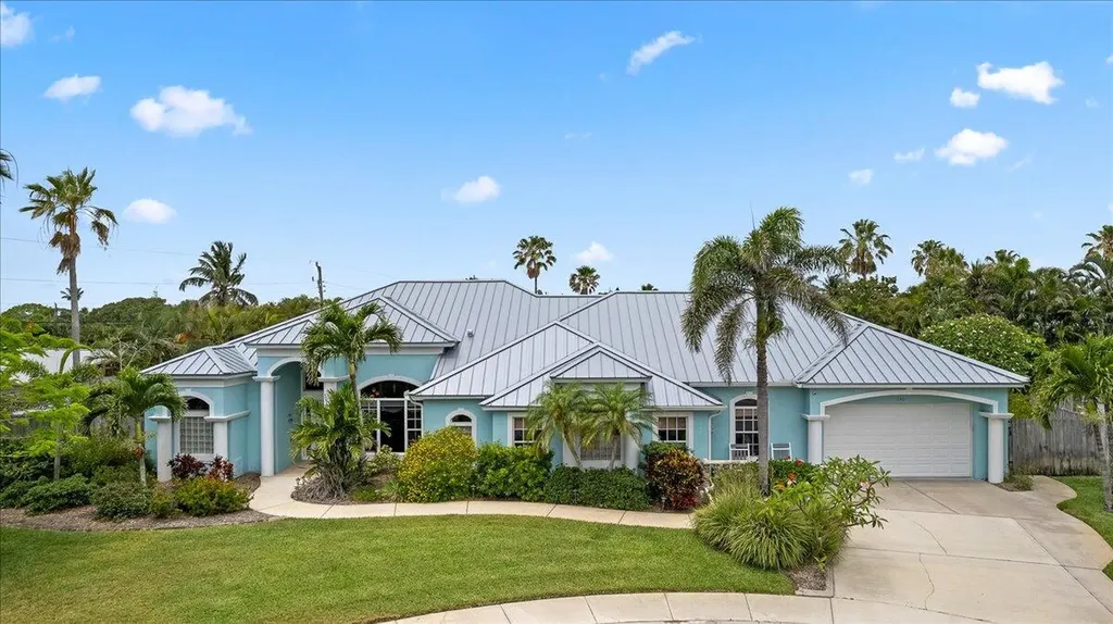 142 Cambridge Court Indialantic FL 32903