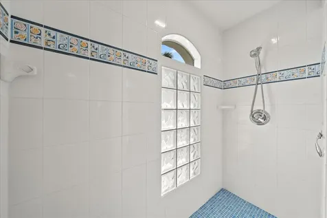 142 Cambridge Court Indialantic FL 32903