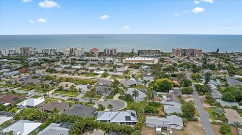 142 Cambridge Court Indialantic FL 32903