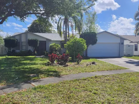 191 Cinnamon Lake Circle Melbourne FL 32901