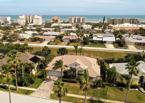 137 Cambridge Court Indialantic FL 32903
