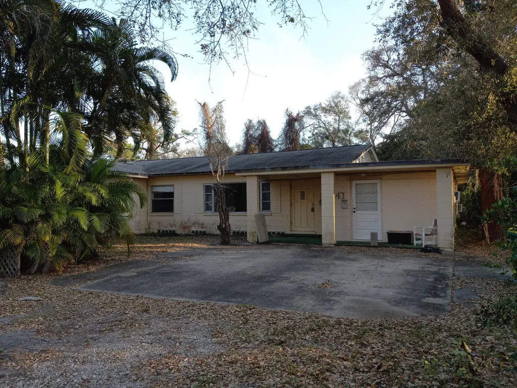 347 W Merritt Avenue Merritt Island FL 32953
