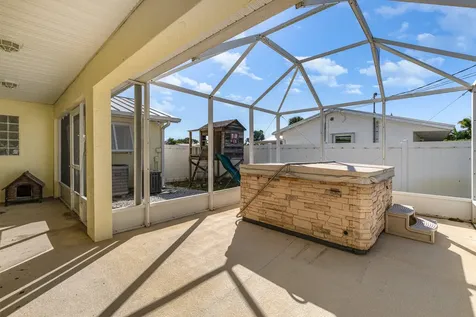 2035 Sea Avenue Indialantic FL 32903
