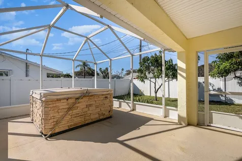2035 Sea Avenue Indialantic FL 32903