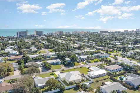 2035 Sea Avenue Indialantic FL 32903