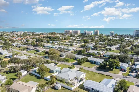 2035 Sea Avenue Indialantic FL 32903