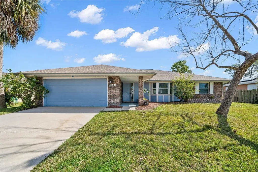 613 Rostock Circle NW Palm Bay FL 32907