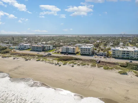 50 11th Avenue Indialantic FL 32903