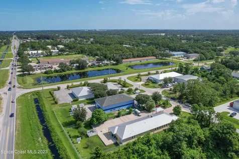 422 Martin Road SE Palm Bay FL 32909