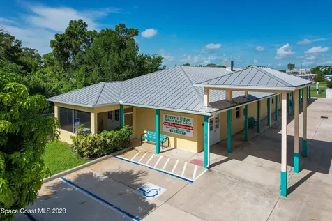 422 Martin Road SE Palm Bay FL 32909
