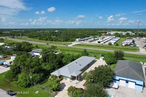 422 Martin Road SE Palm Bay FL 32909