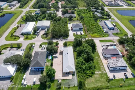 422 Martin Road SE Palm Bay FL 32909