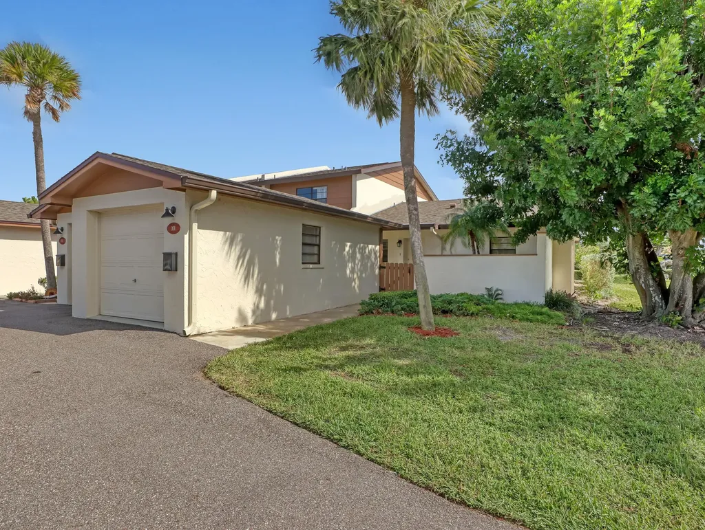 101 Kristi Drive Indian Harbour Beach FL 32937