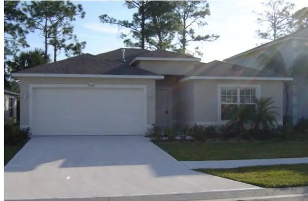 1708 La Maderia Drive SW Palm Bay FL 32908